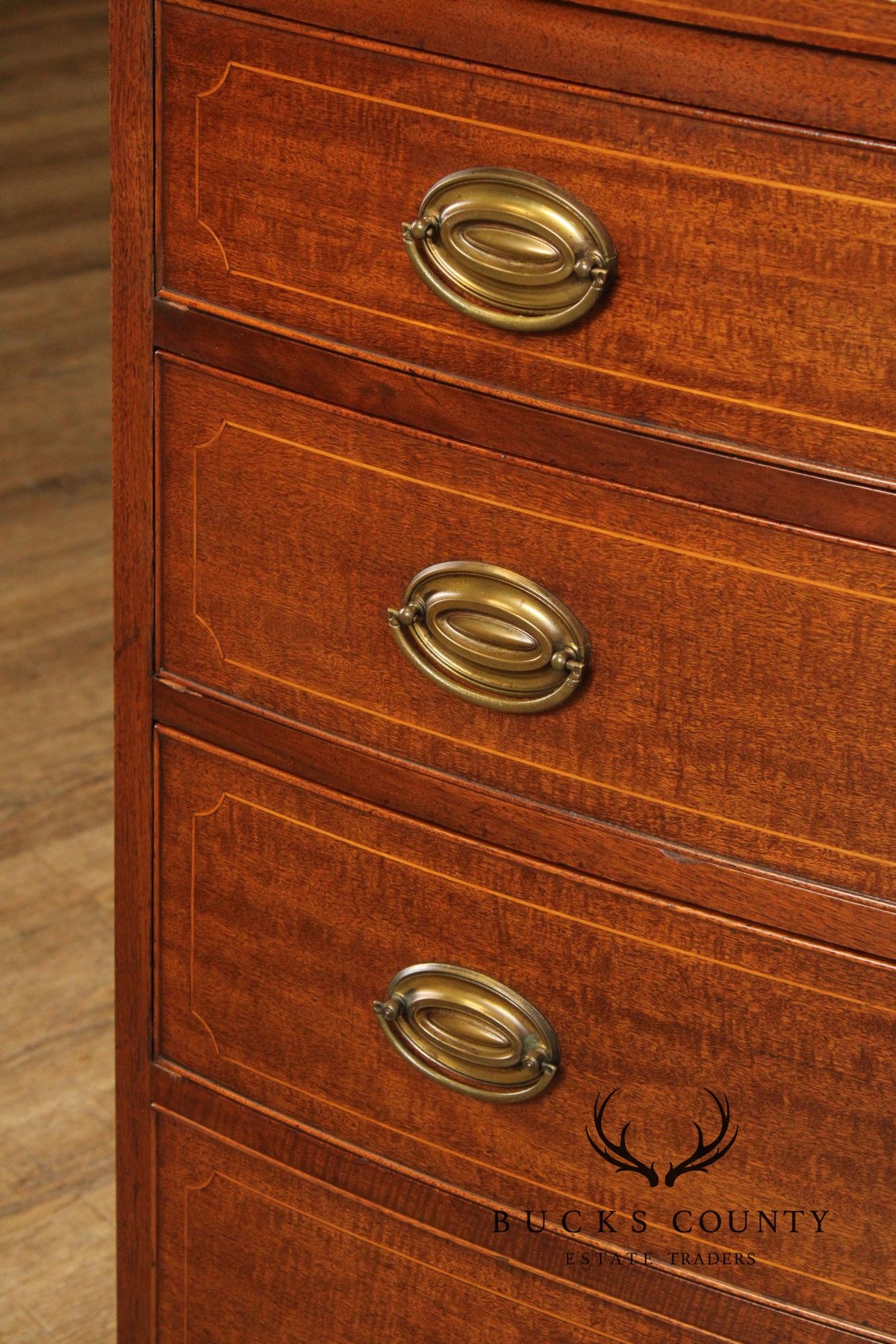 Biggs Hepplewhite Style Mahogany Chest of Drawers