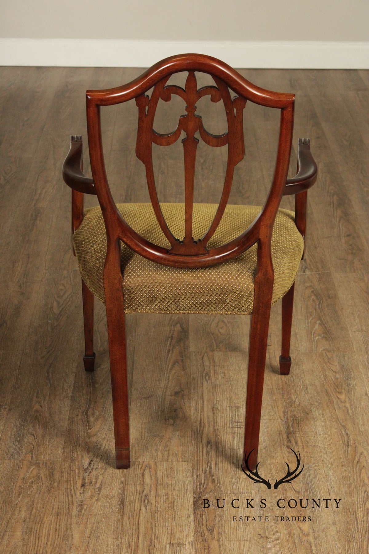 Kindel Hepplewhite Set Of 8 Mahogany Shield Back Dining Chairs