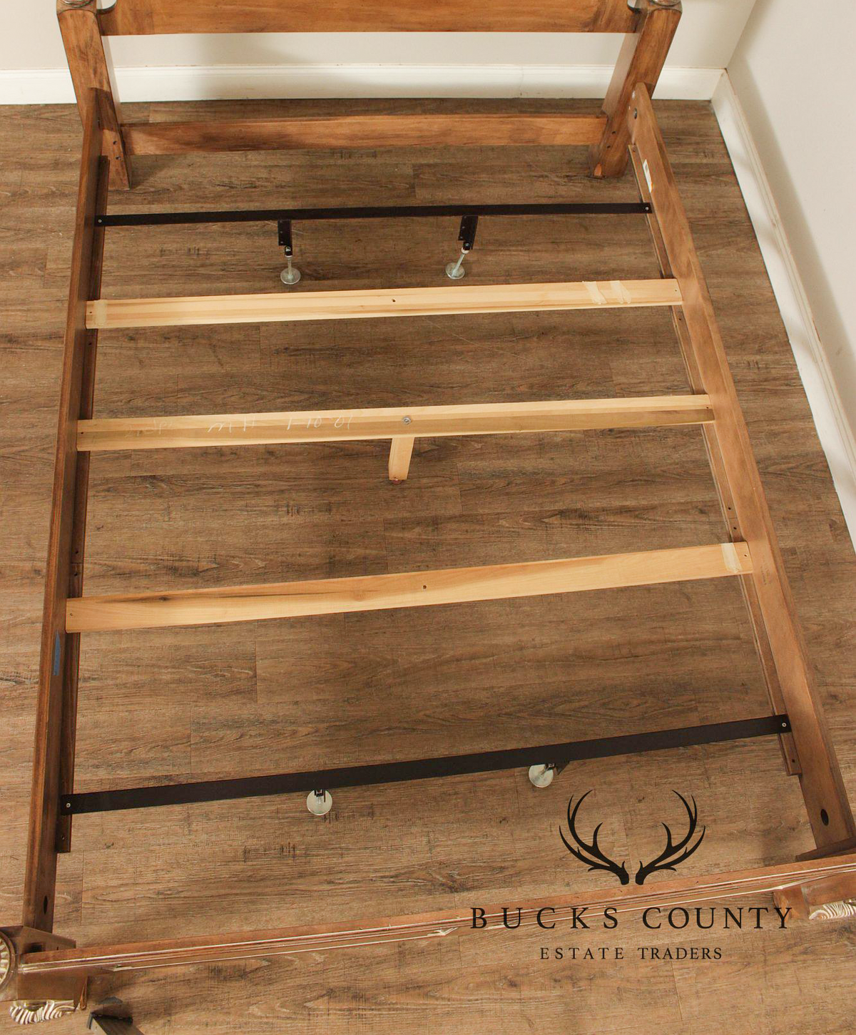 Lexington Furniture Queen Poster Bed