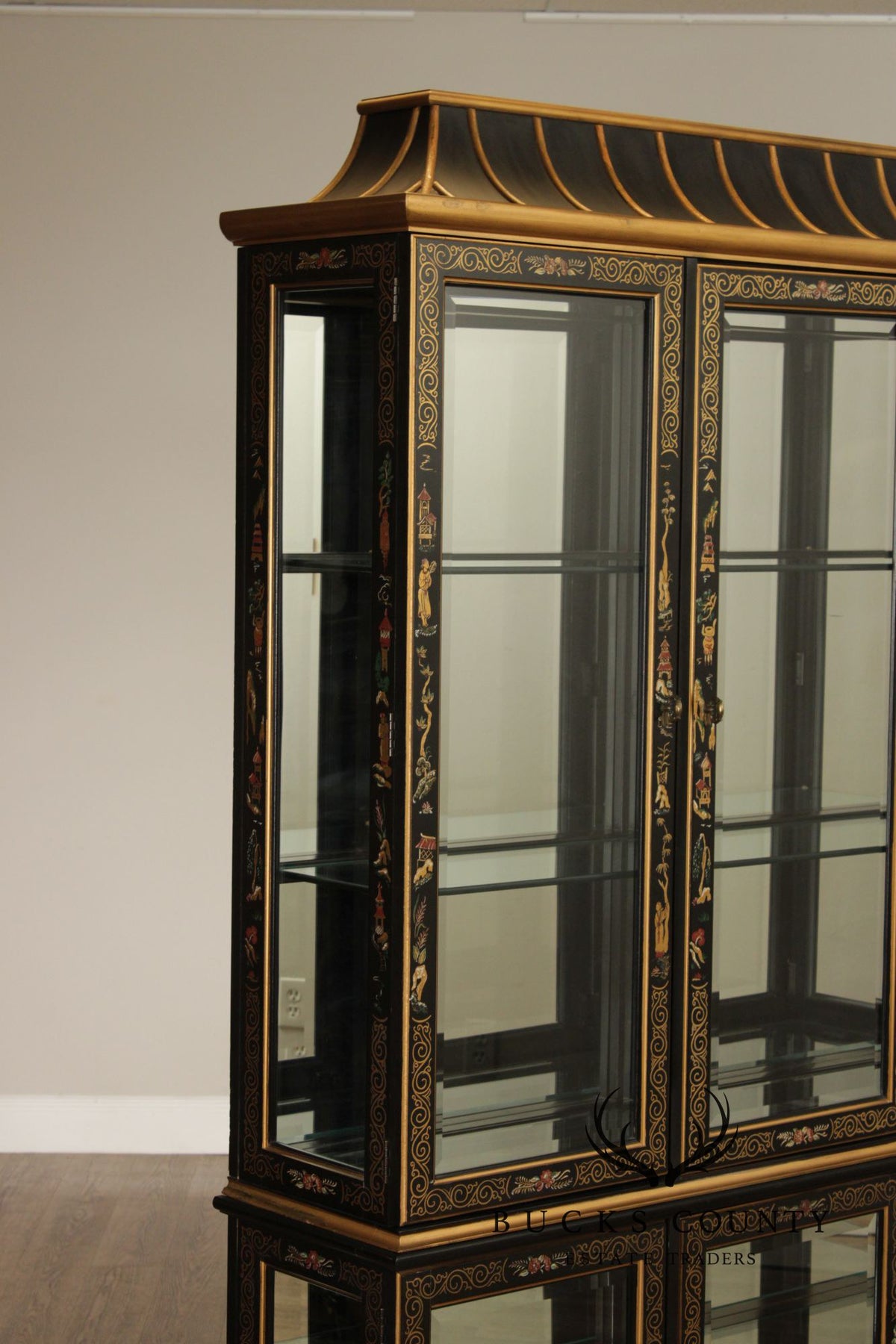 PULASKI FURNITURE CHINOISERIE PAGODA DISPLAY CABINET