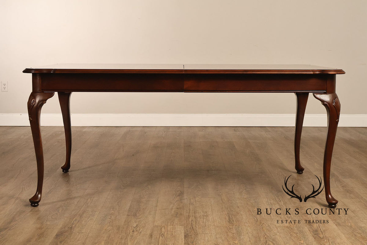 Ethan Allen Queen Anne Style Expandable Cherry Dining Table