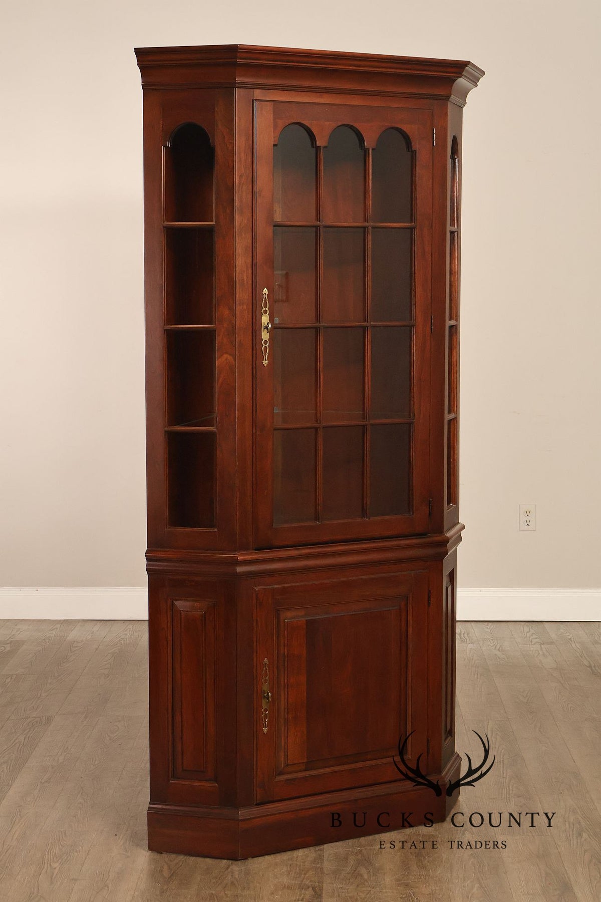 Pennsylvania House Traditional Cherry Corner China Cabinet