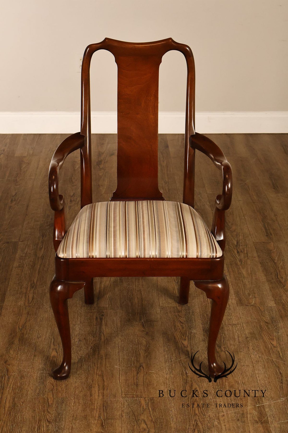 Kittinger Queen Anne Style Pair of Mahogany Gooseneck Armchairs