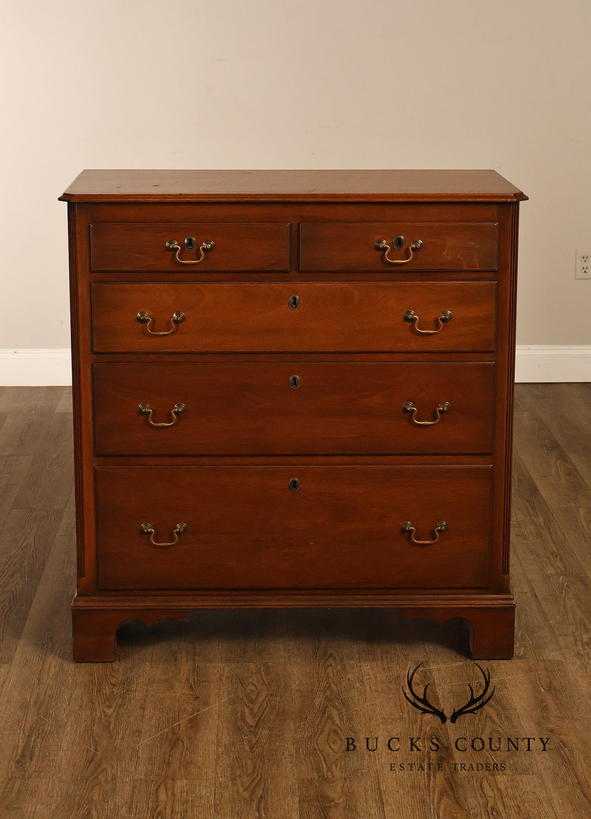Kittinger Colonial Williamsburg Mahogany Chest Of Drawers