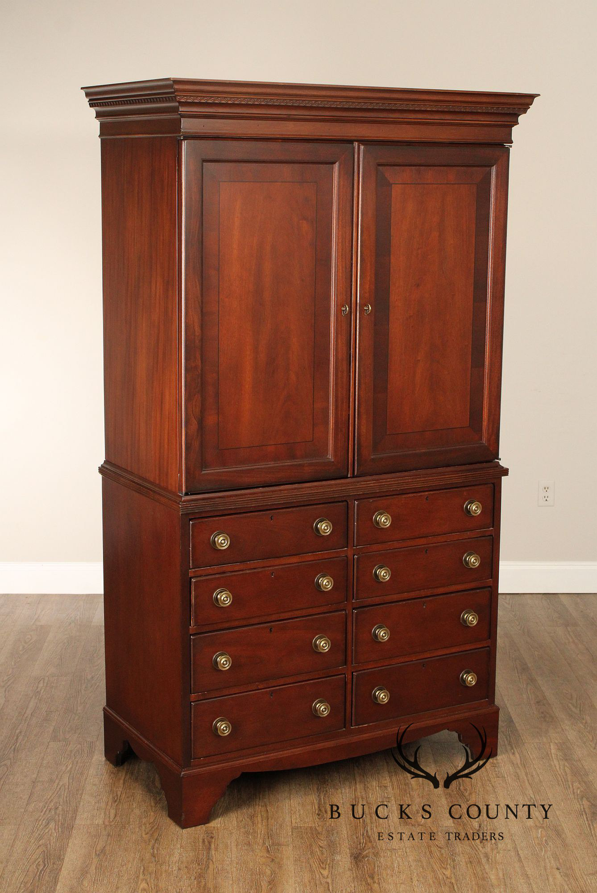Lexington Furniture Palmer Home Collection Armoire