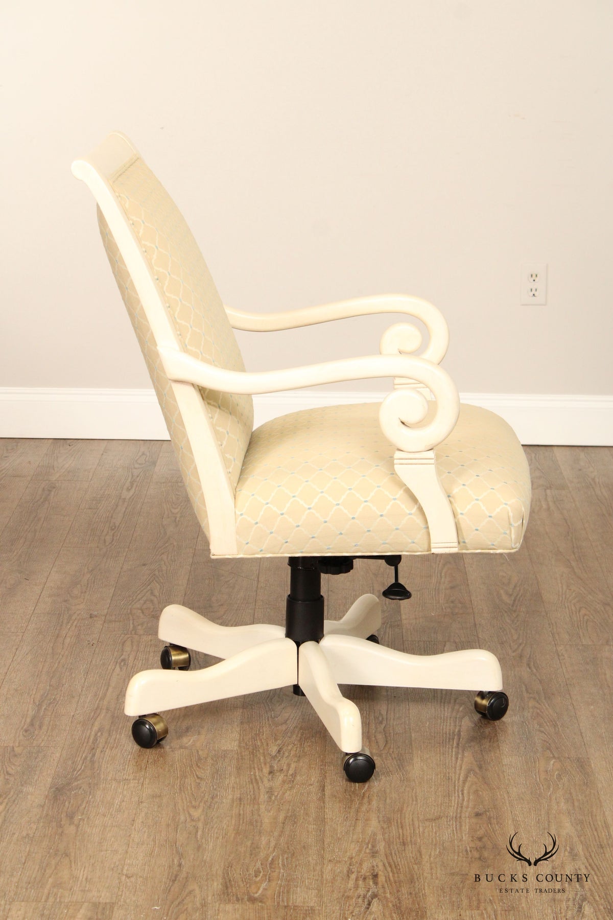 Ethan Allen Painted Executive Office Swivel Desk Chair