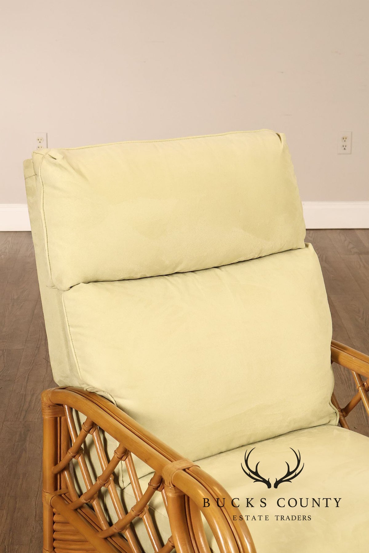 TradeWinds Rattan Reclining Lounge Chair