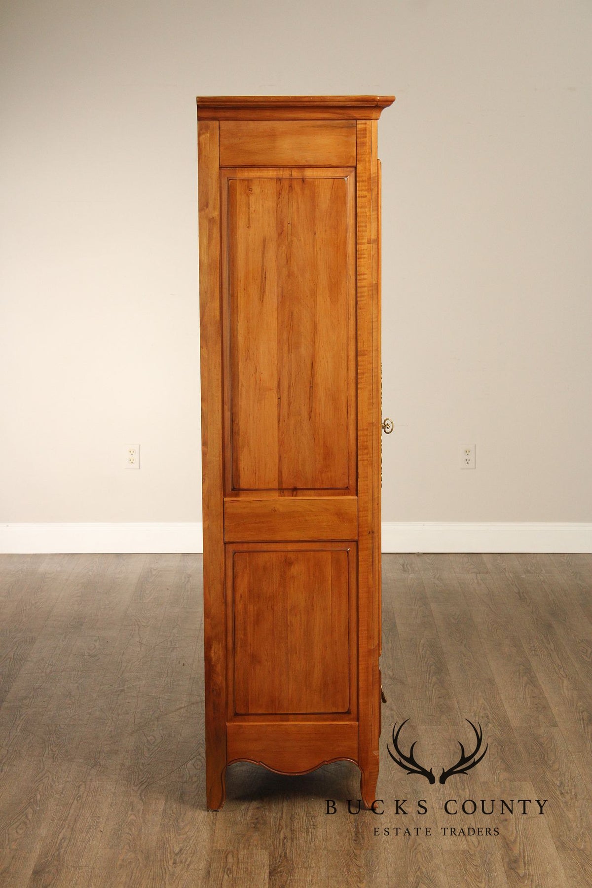 Ethan Allen Legacy Bonnetiere French Provincial Style Maple Armoire
