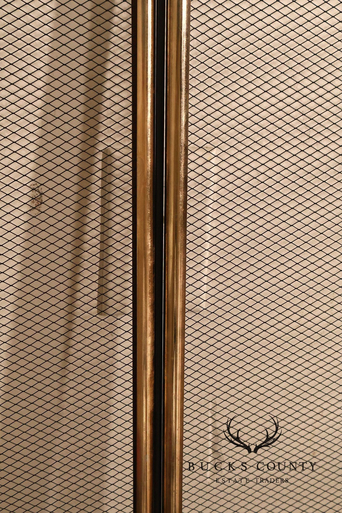 Traditional Four-Panel Arched Fireplace Screen