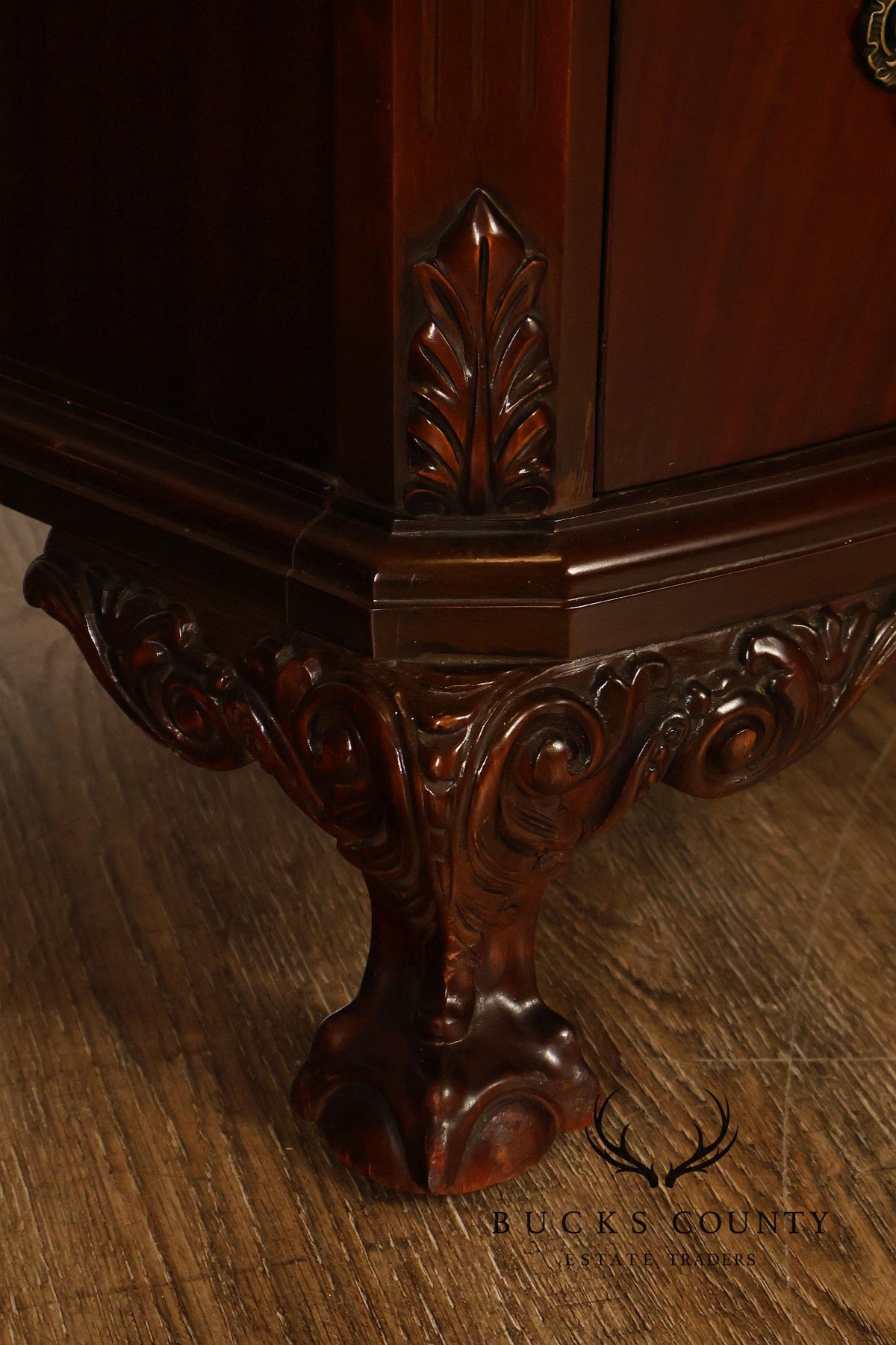 Traditional Mahogany Double Dresser With Carved Claw Feet