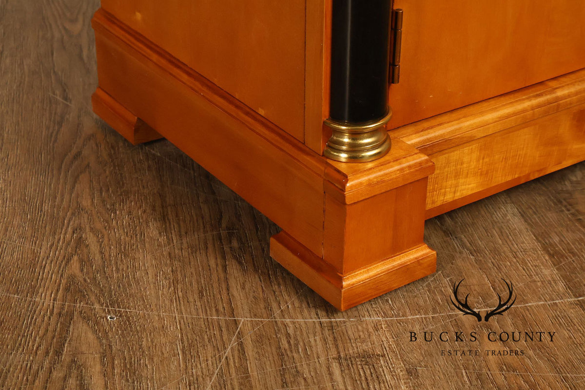 Thomasville Pair Of Grand Classics Biedermeier Style Maple Nightstands