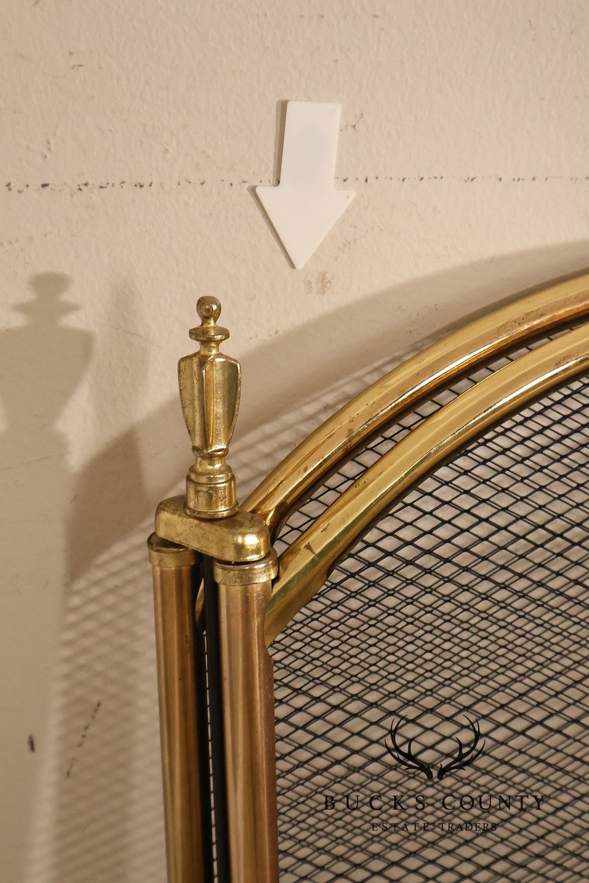 Traditional Four-Panel Arched Fireplace Screen