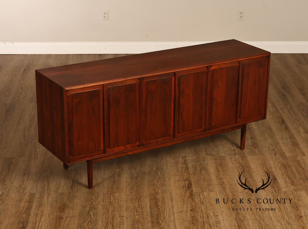 Jack Cartwright Founders Mid Century Modern Walnut Credenza Sideboard