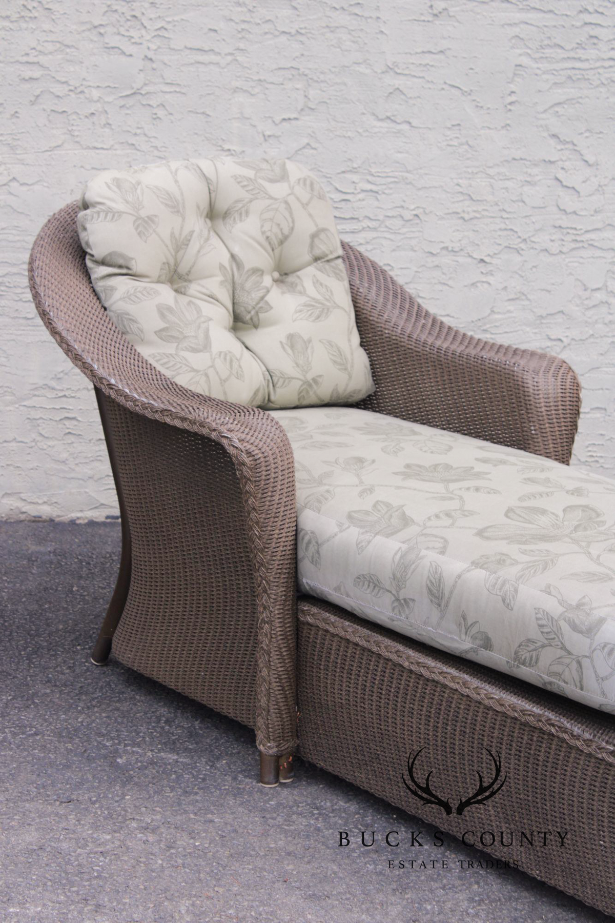 Lloyd Loom Wicker Outdoor Chaise Lounge