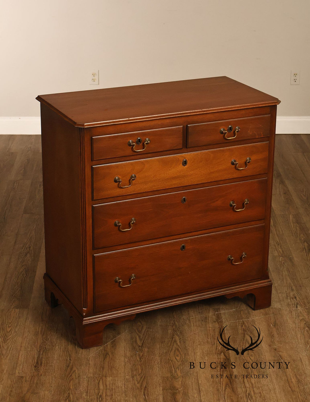 Kittinger Colonial Williamsburg Mahogany Chest Of Drawers