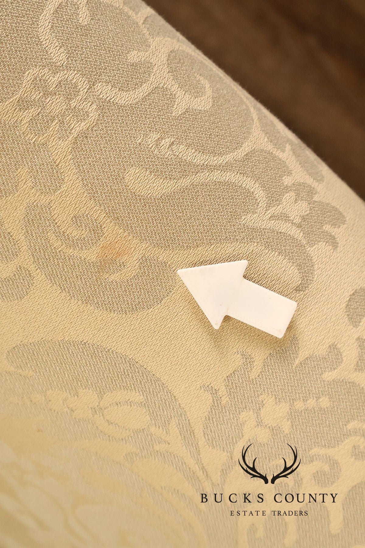Ethan Allen French Louis XV Style Camelback Sofa