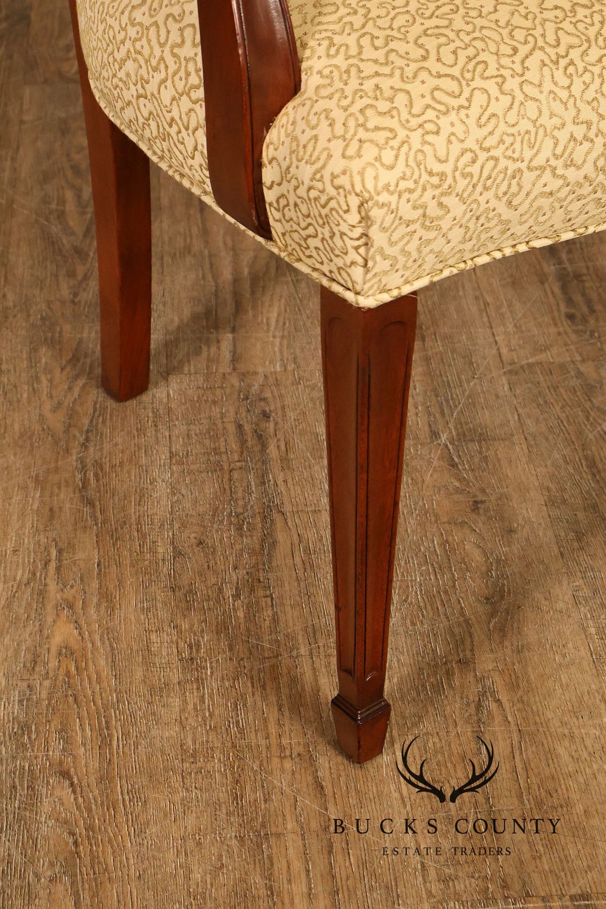 Stickley Hepplewhite Style Set of Eight Mahogany Shield Back Dining Chairs