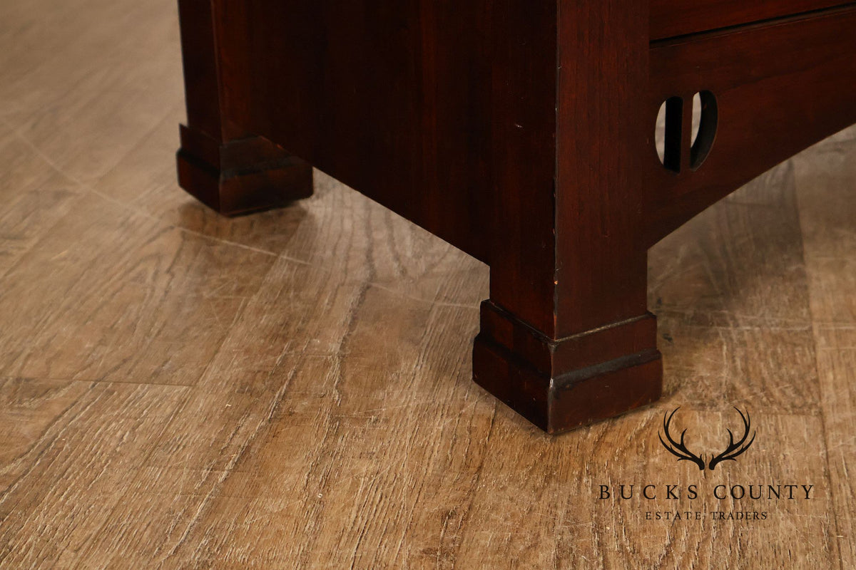 Stickley Edinburgh Collection Pair Of Cherry Nightstands