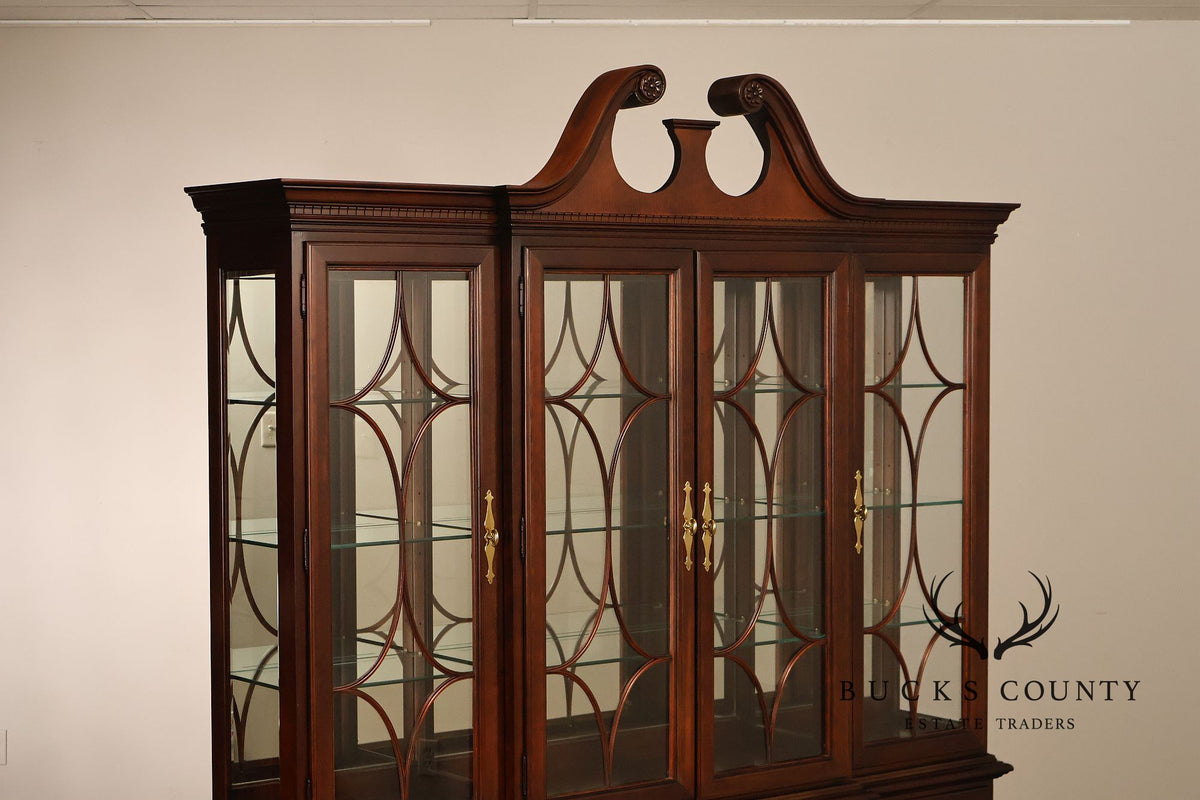 Thomasville Chippendale Style Mahogany Breakfront China Cabinet