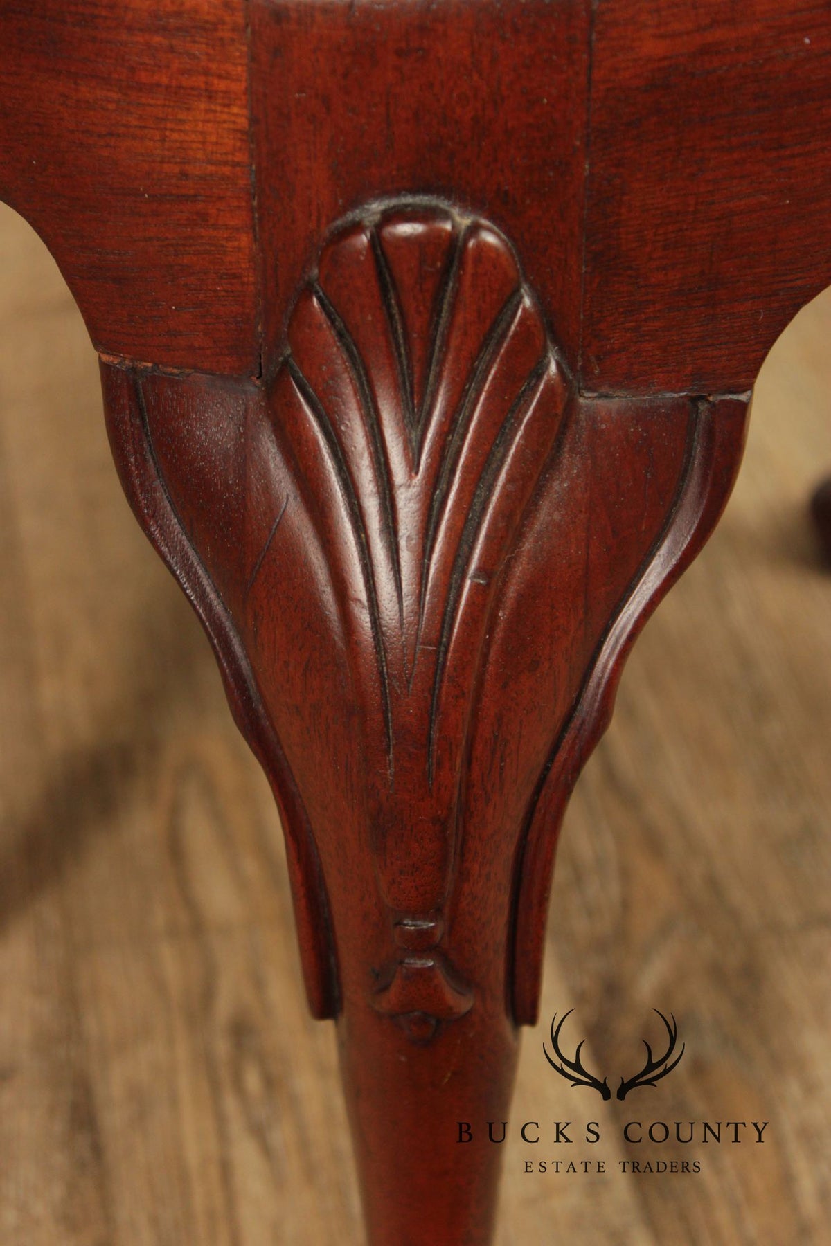 Hickory Chair Georgian Styler Carved Mahogany Vanity Bench Stool