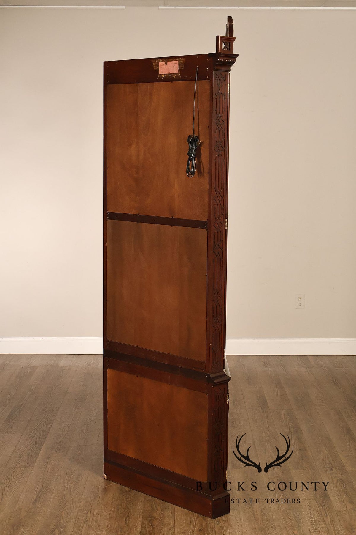 Henkel Harris Chippendale Style Genuine Mahogany Corner Cabinet