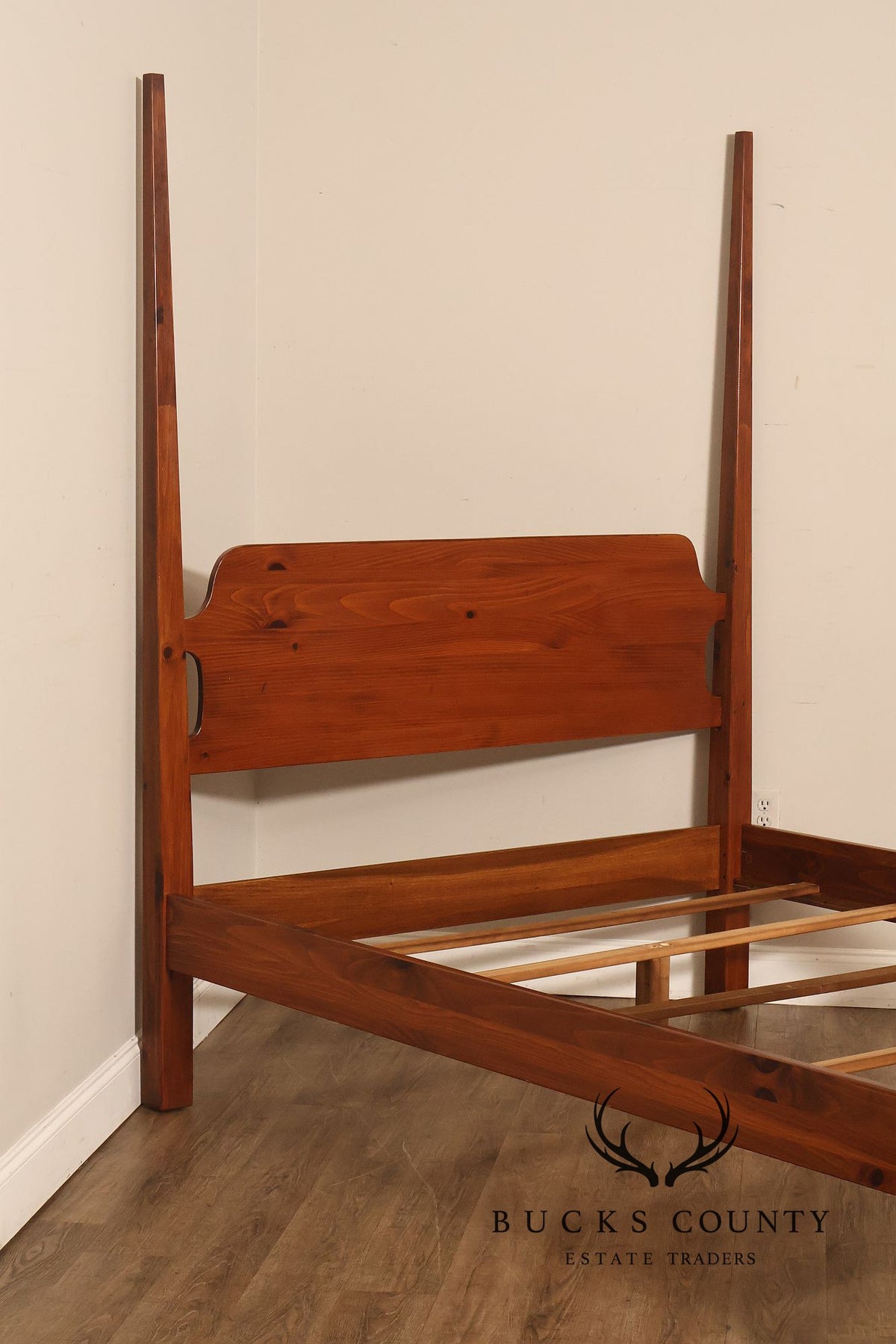 Ethan Allen Shaker Style Pine Pencil Post Queen Bed