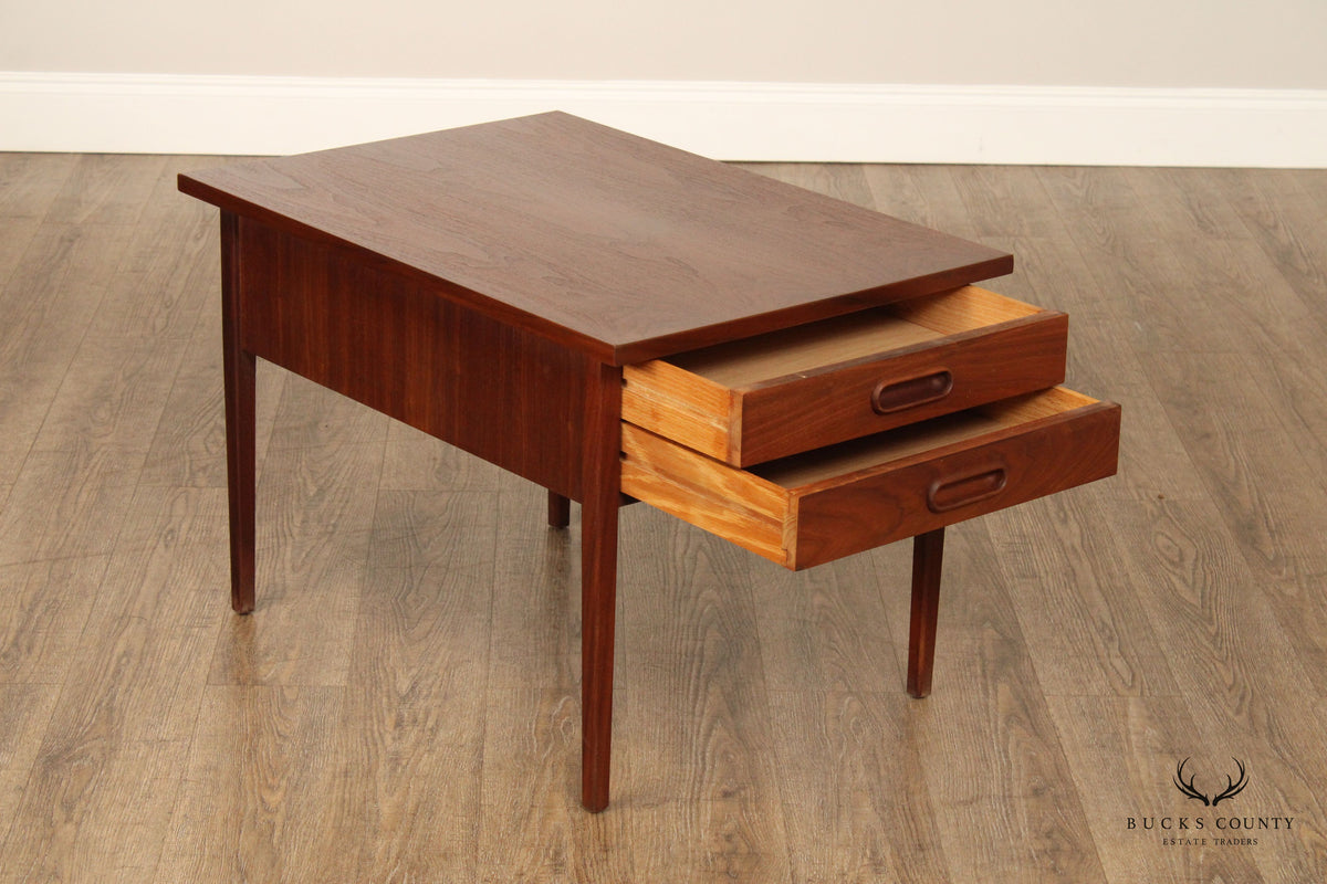 Mid Century Modern Pair of Walnut End Tables