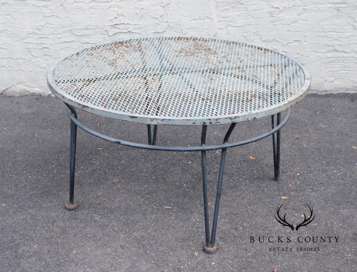 Salterini Mid Century Modern 'Radar' Round Iron Outdoor Coffee Table