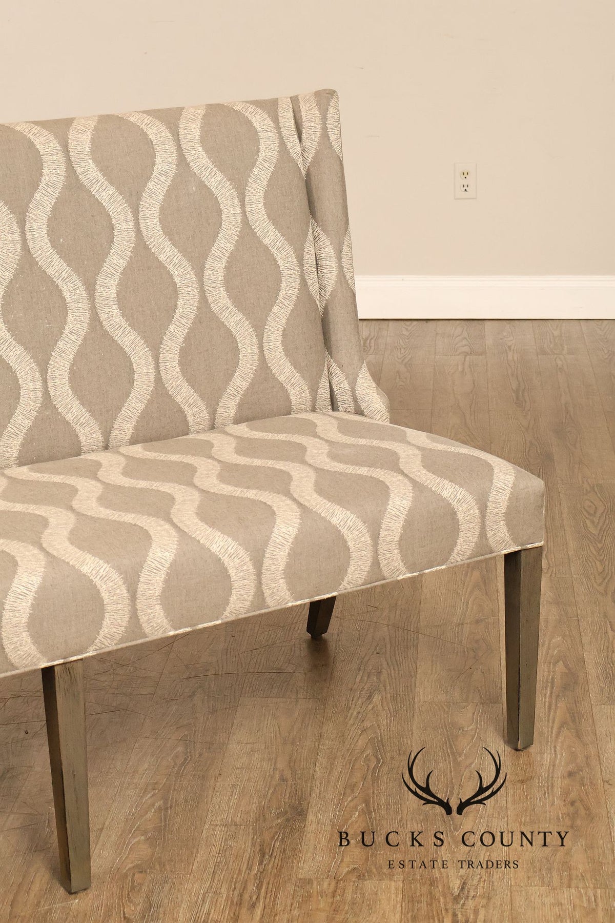 Bassett Brooke Collection Wing Back Banquette Geometric Upholstered Bench