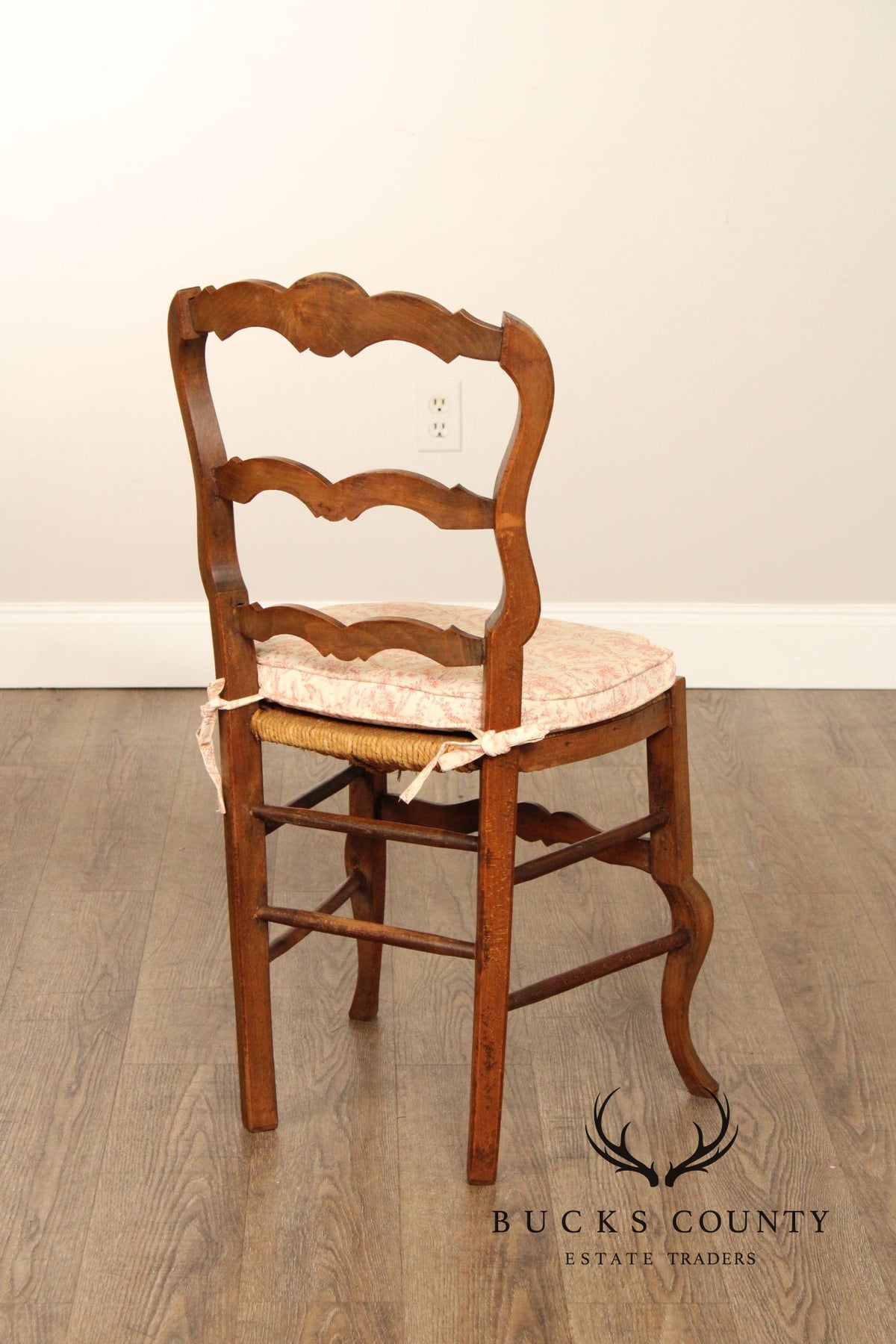 French Provincial Set Of 10 Rush Seat Dining Chairs