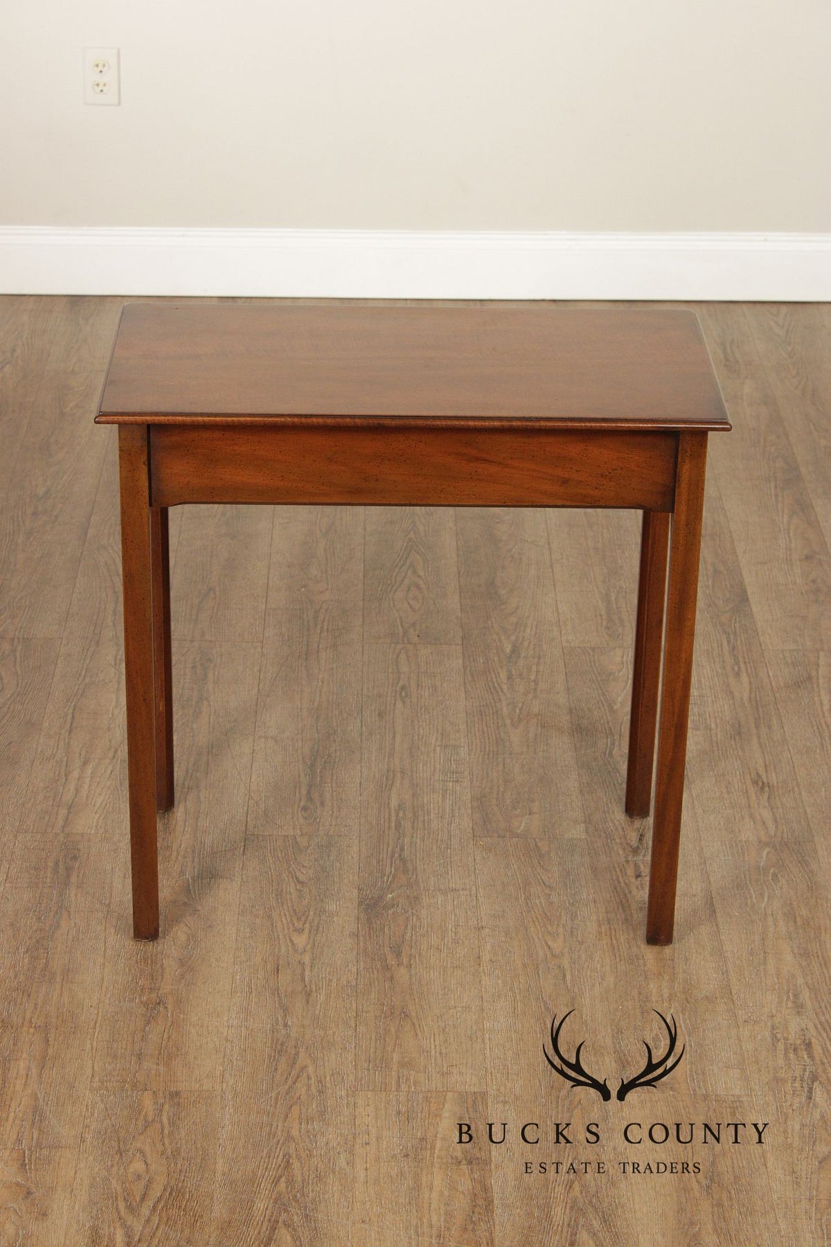 Kittinger Williamsburg Adaptation Pair of Mahogany Console Tables