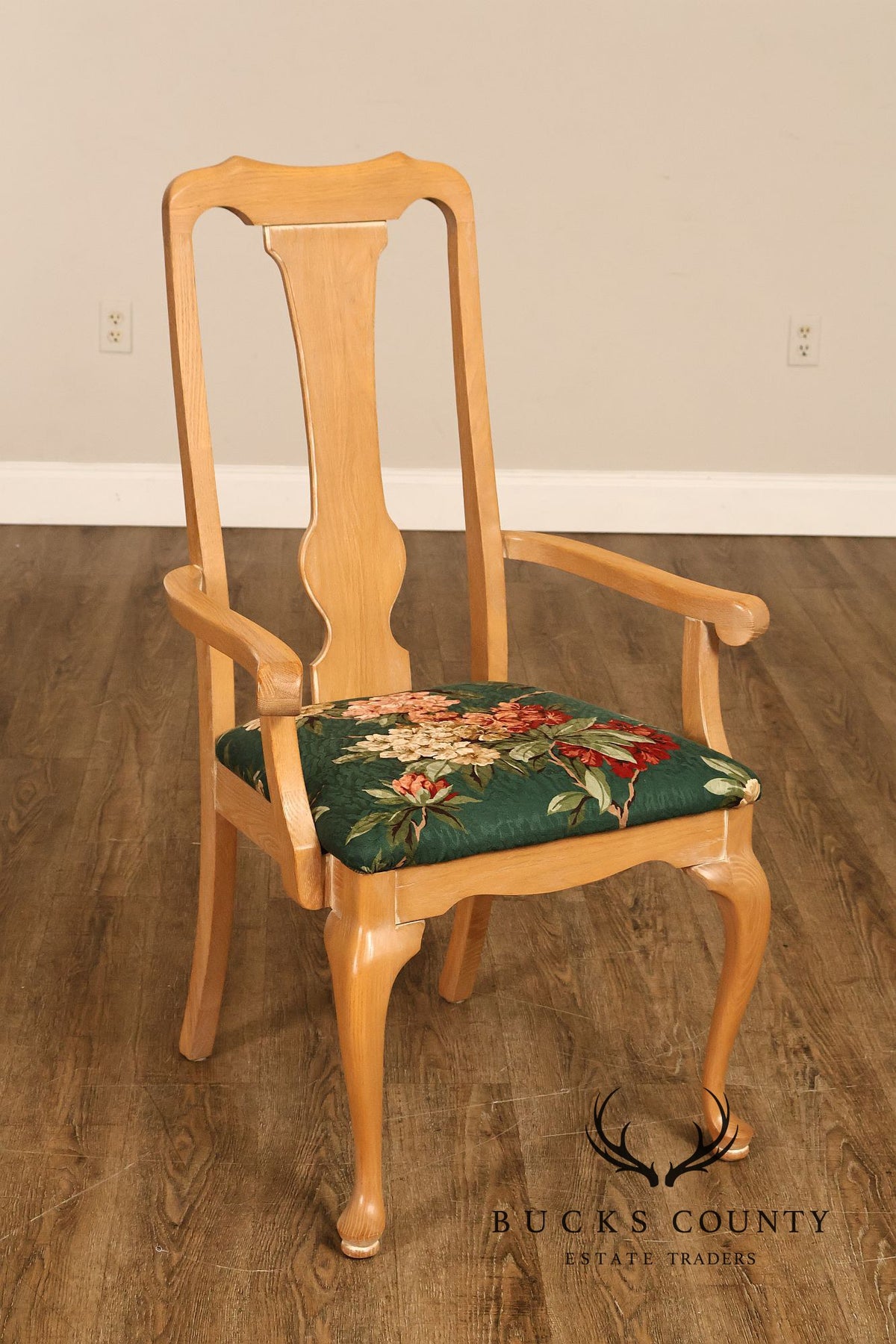 Vintage Hespeler Furniture Dining Table With Two Leaves And Six Dining Chairs