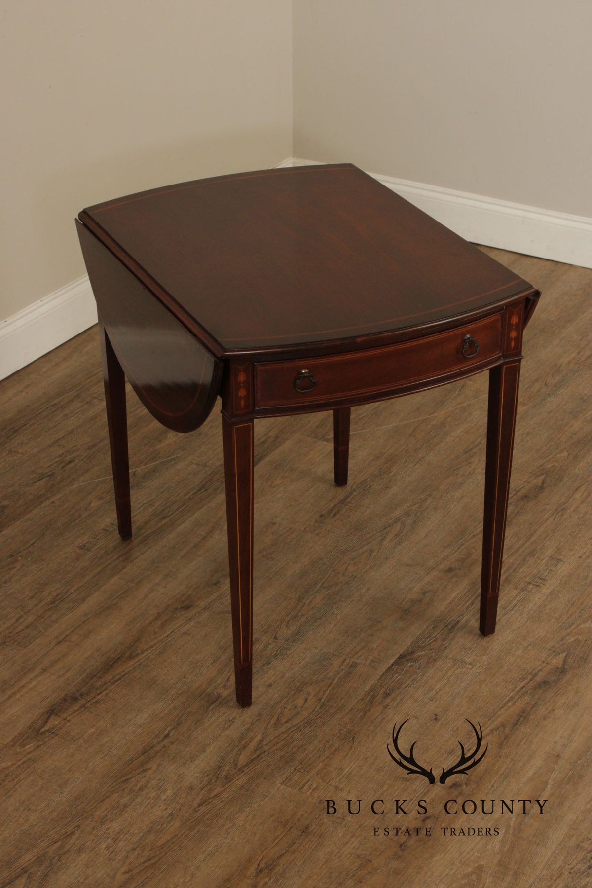 Brandt Federal Style Vintage Pair of Mahogany Pembroke Tables