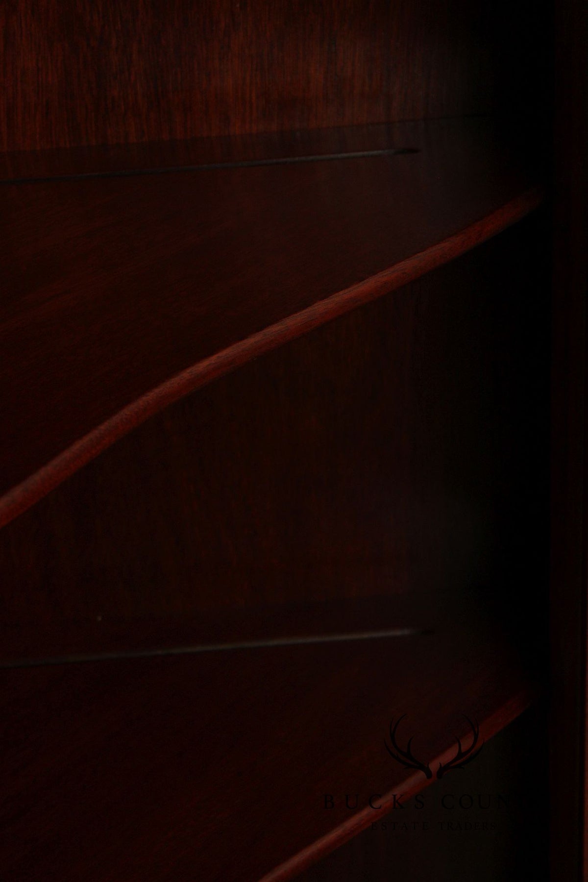 Craftique Chippendale Style Mahogany Corner Cabinet