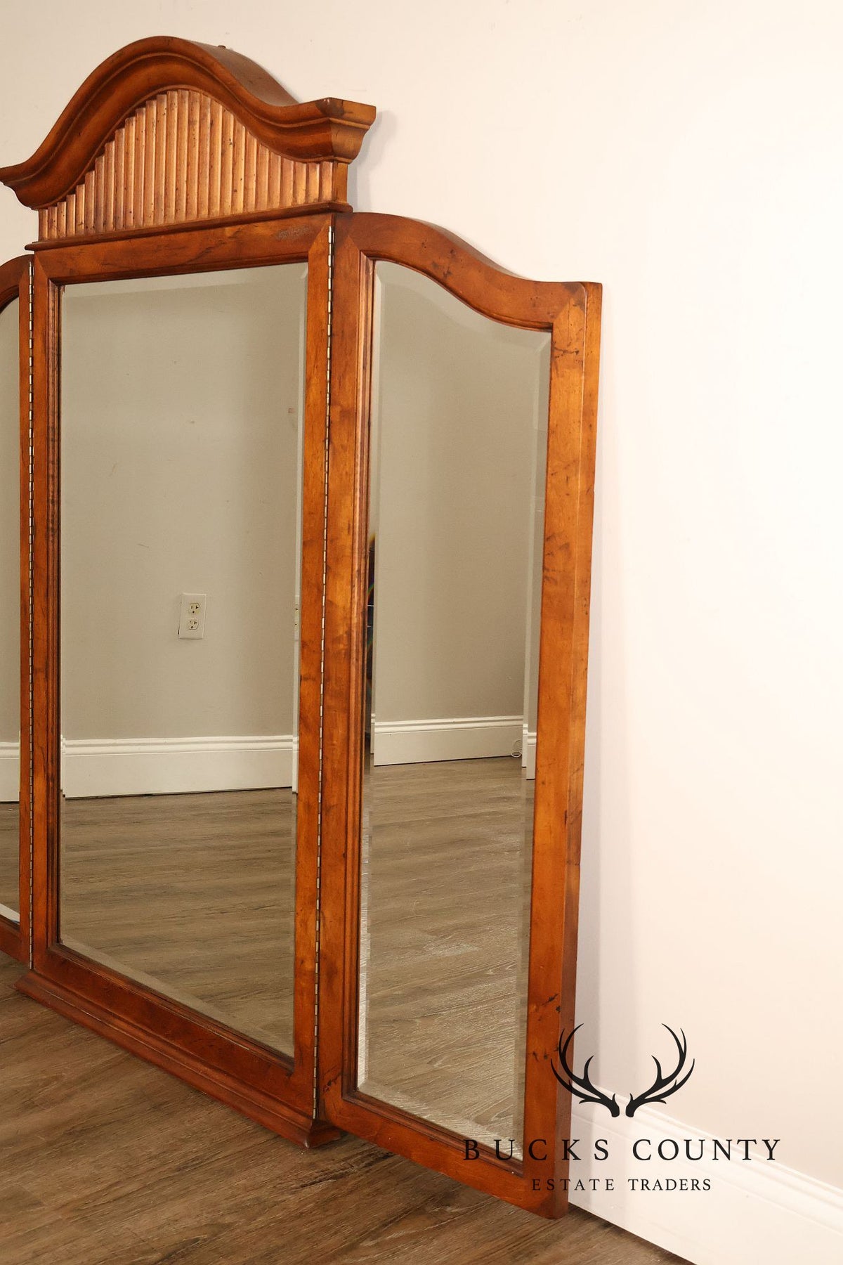Century Furniture 'Town & Country' Trifold Dresser Mirror