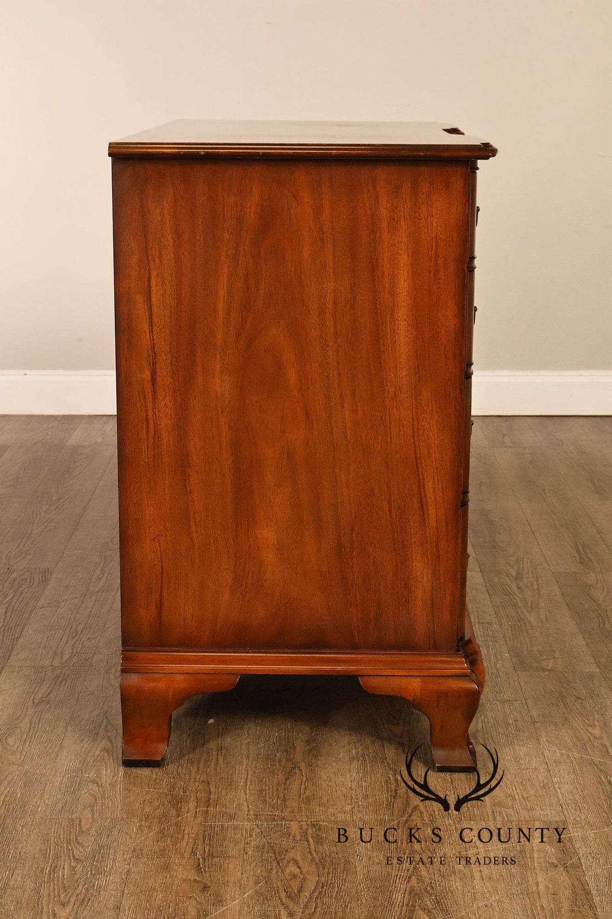 Kindel Chippendale Style Mahogany Block-Front Chest Of Drawers