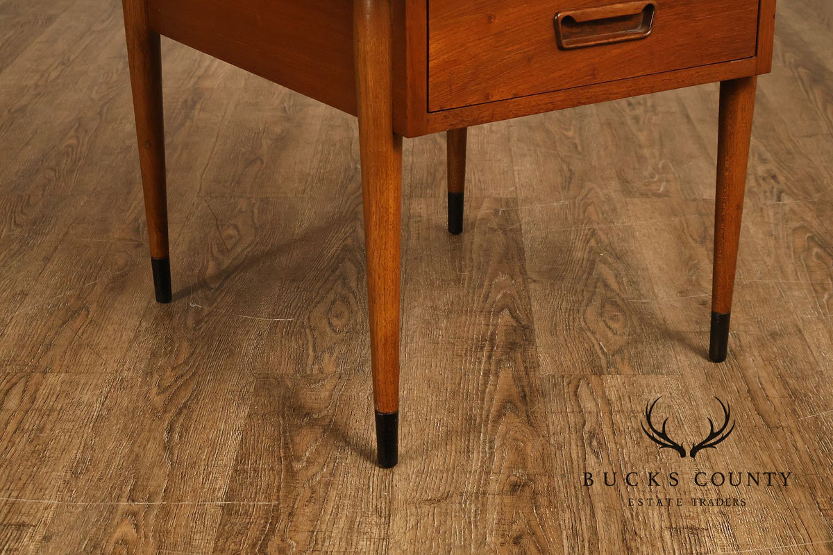 Mid Century Modern Pair Of Lane Acclaim Walnut One Drawer End Tables