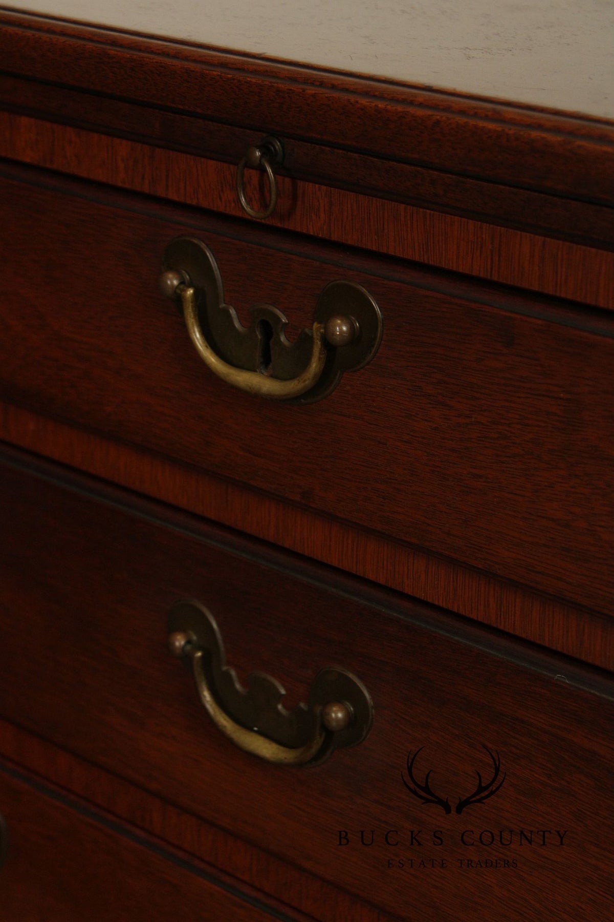 Kittinger Colonial Williamsburg Mahogany Bachelor’s Chest