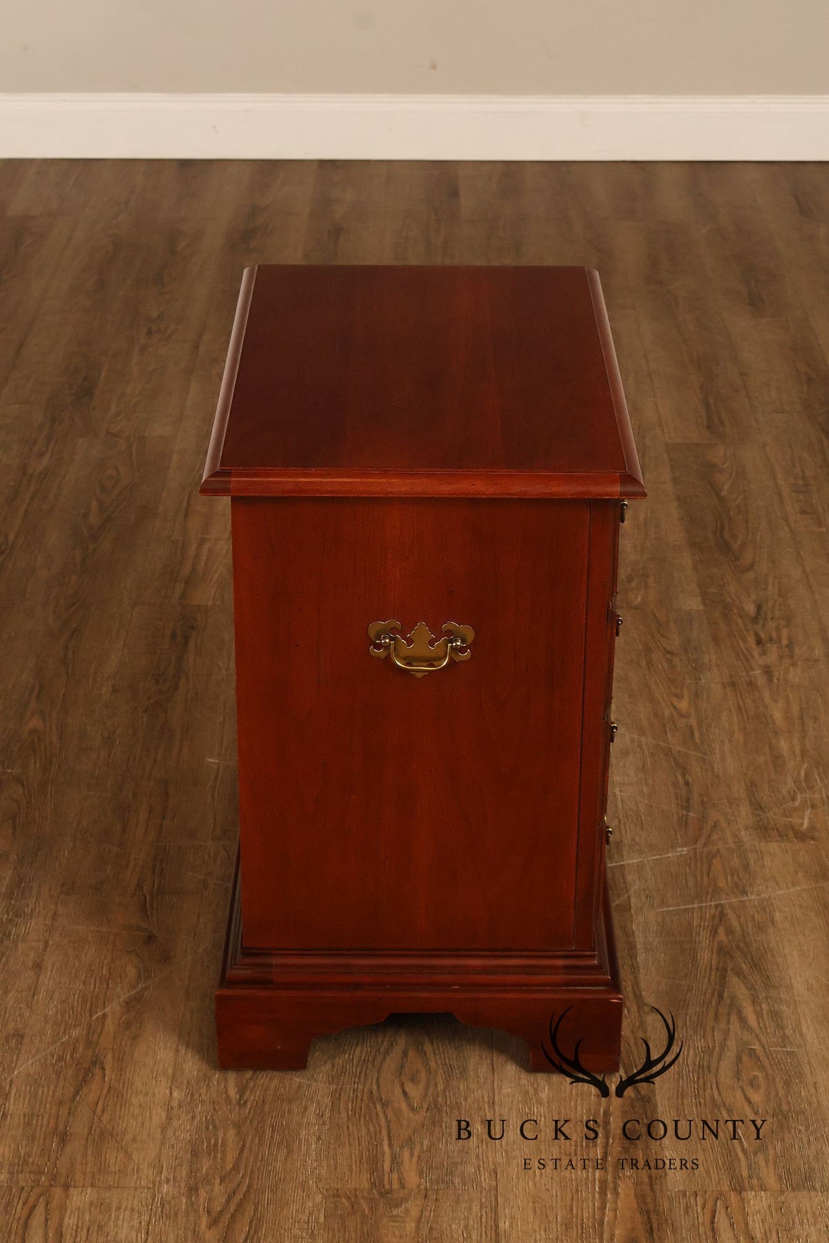 American Drew Traditional Cherry Four Drawer Bachelor's Chest