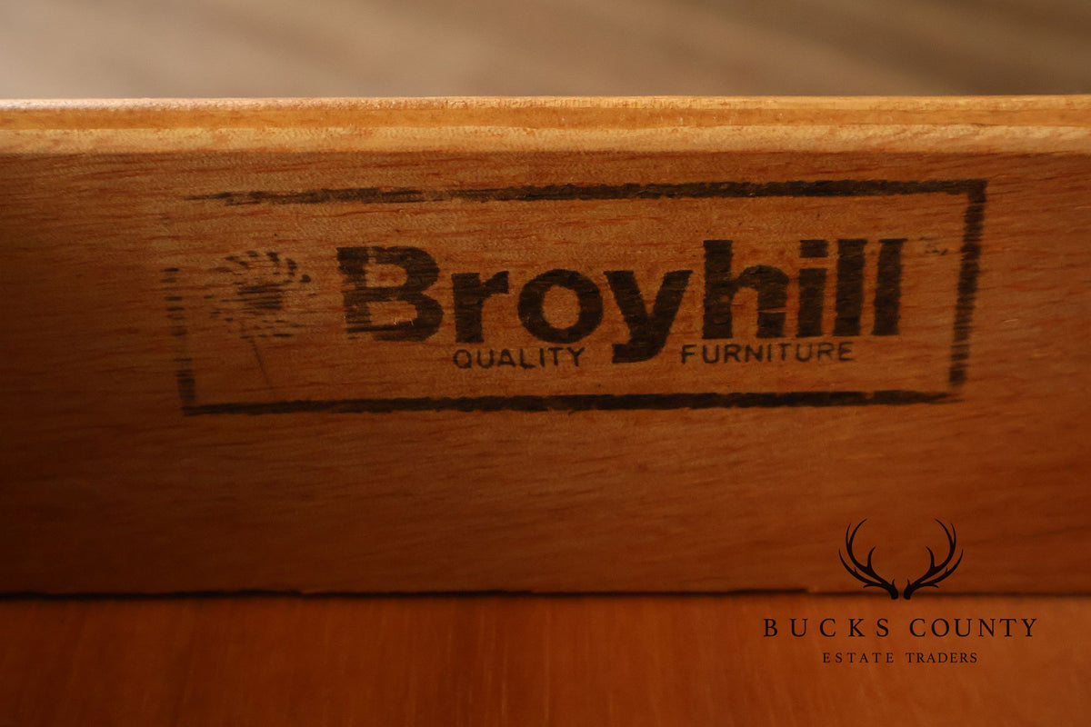 Broyhill 'Maison Lenoir' Double Dresser