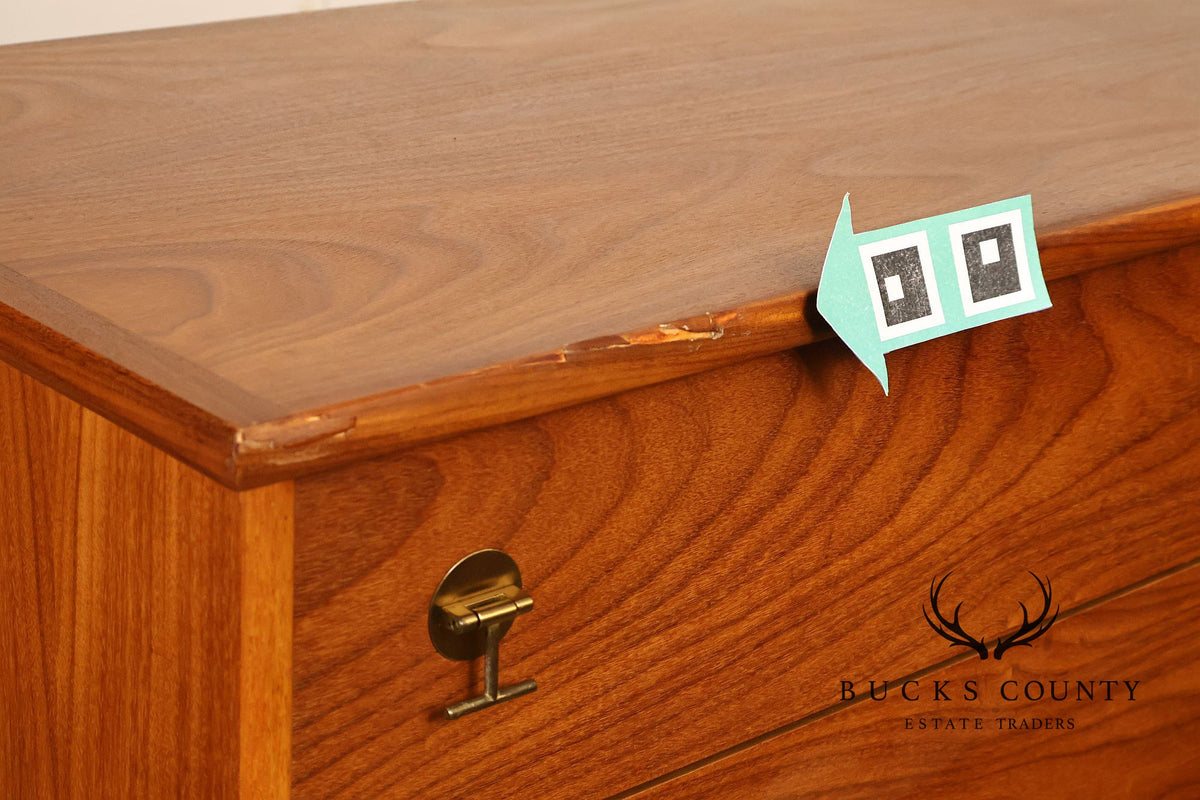 Stanley Furniture Mid Century Modern Chest of Drawers