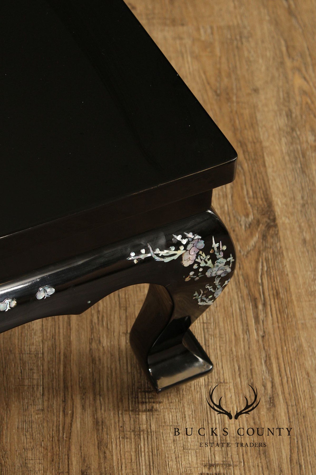 Korean Vintage Black Lacquer And Mother of Pearl Inlaid Coffee Table