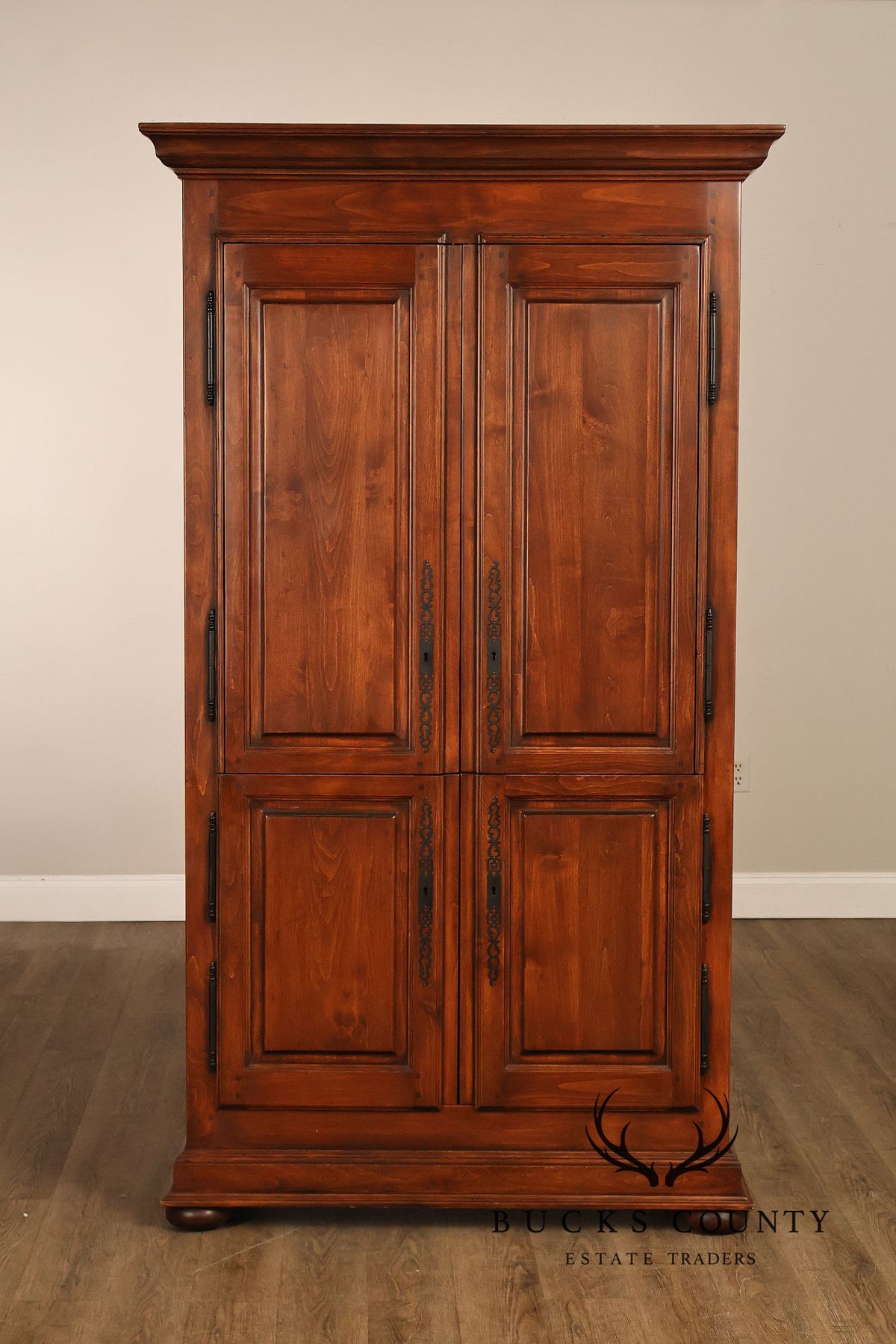 Traditional Entertainment Armoire Media Cabinet