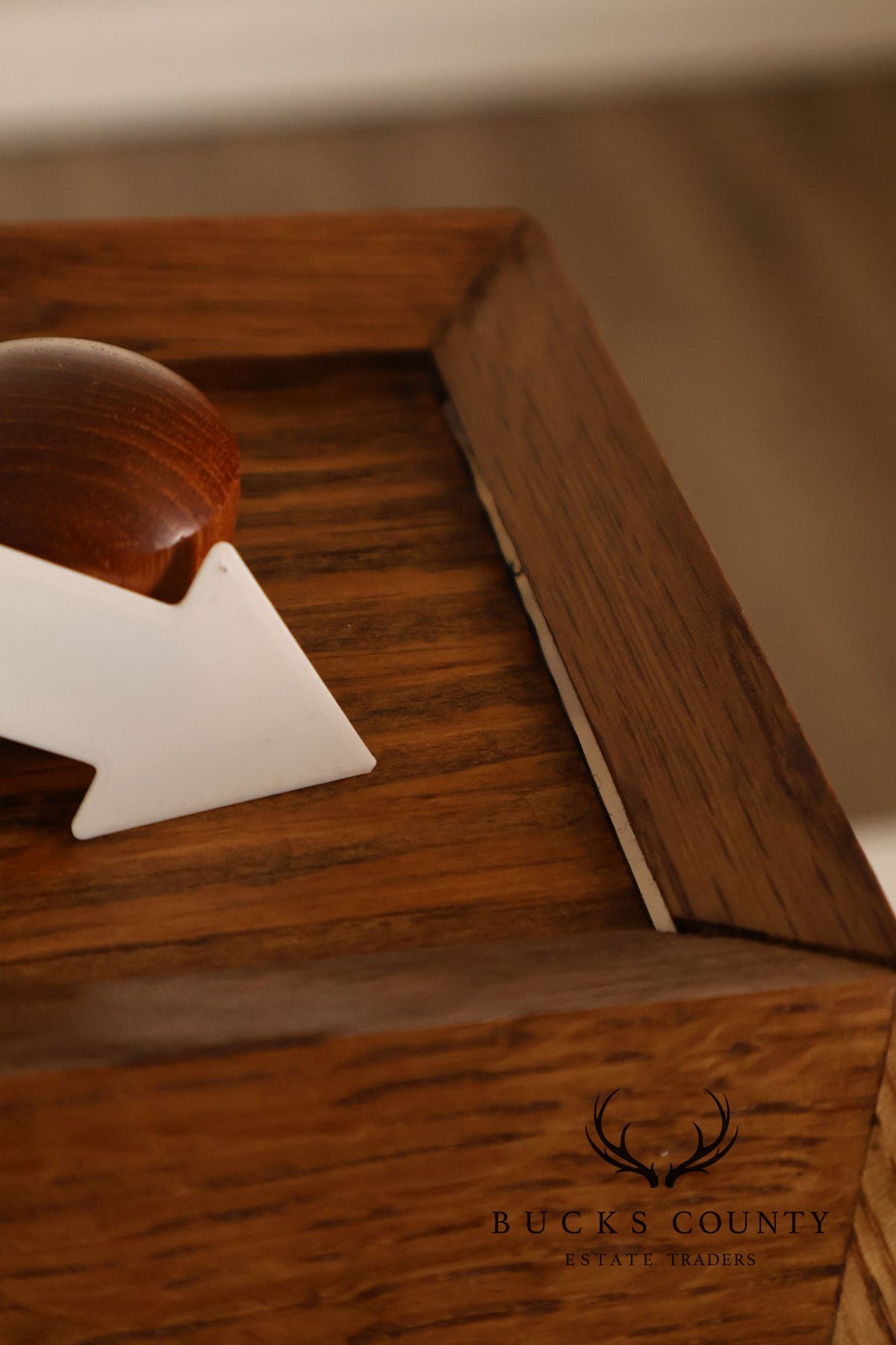 Mission Accomplished Arts And Crafts Style Oak and Mica Desk Lamp