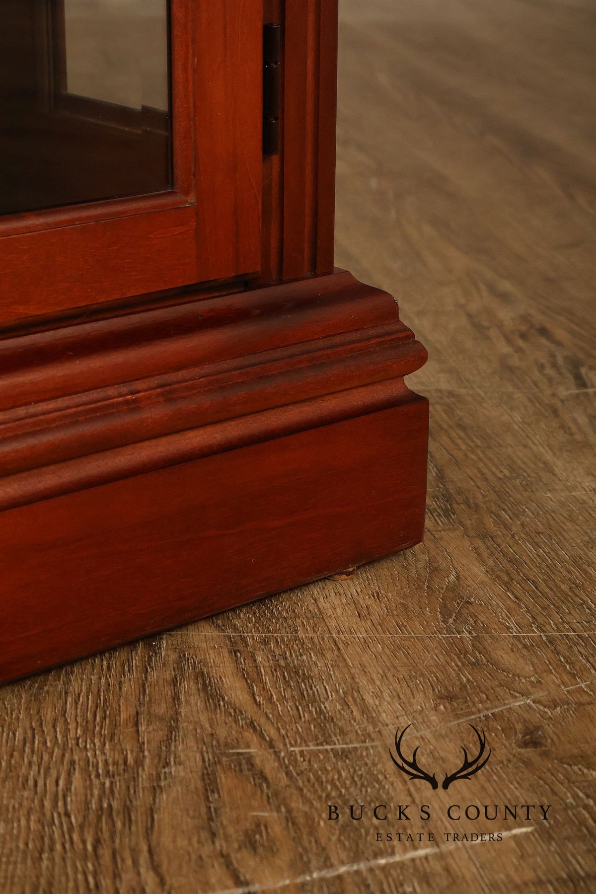 Pulaski Furniture Curio Display Cabinet