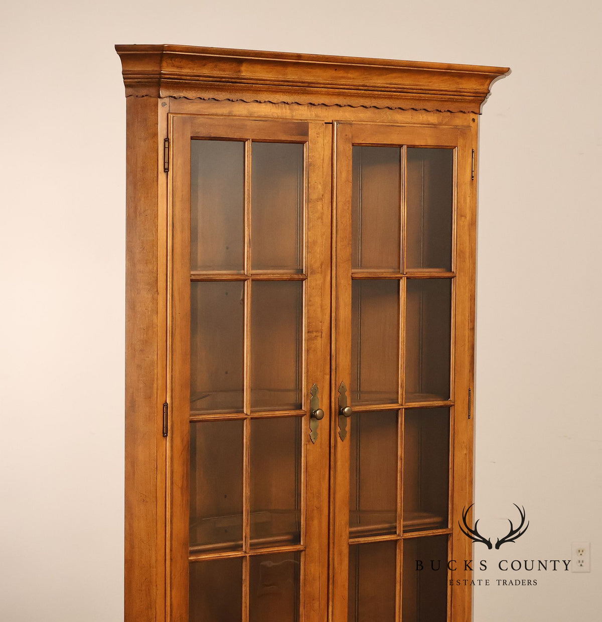 Ethan Allen 1776 Collection Pair of Maple Corner Cabinets