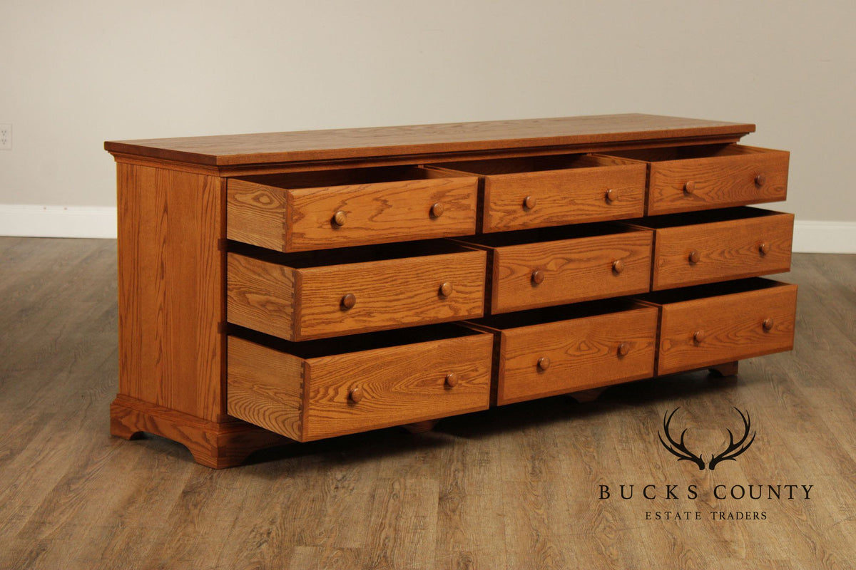 Hunt Country Furniture Country Style Oak Nine-Drawer Dresser