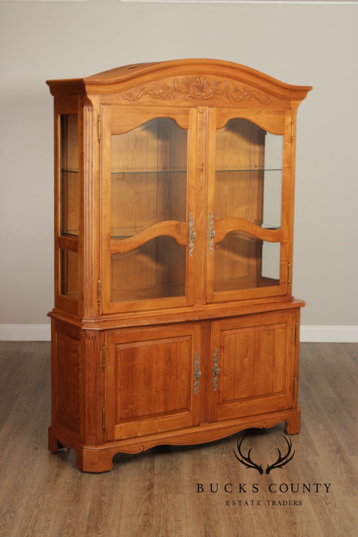 Ethan Allen 'Legacy' French Country Style China Cabinet
