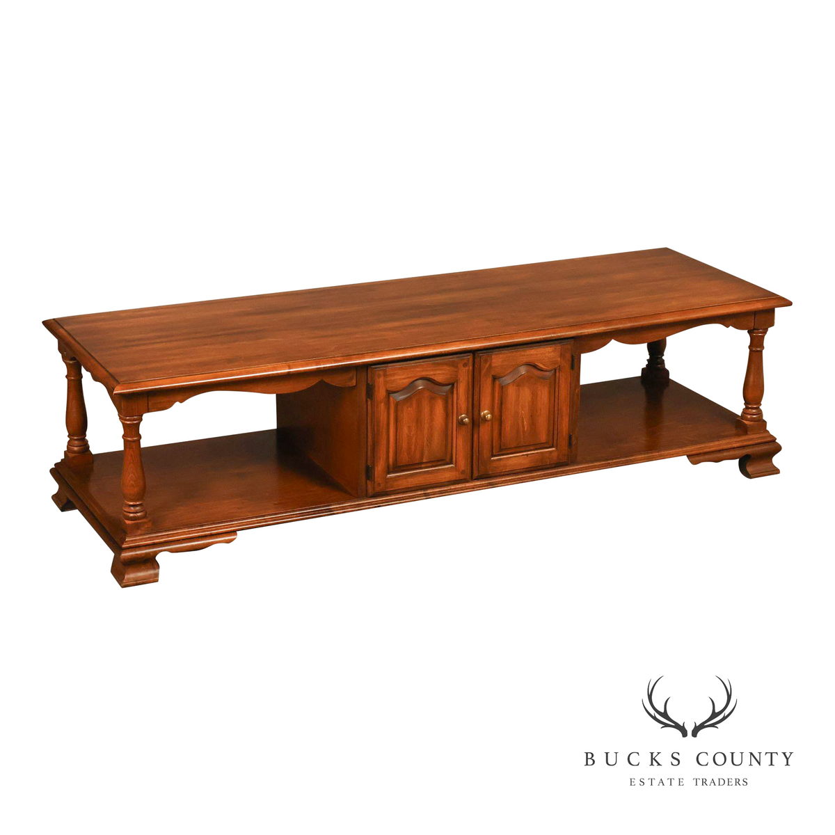 Pennsylvania House Traditional Style Vintage Maple Long Coffee Table With Cabinet Storage