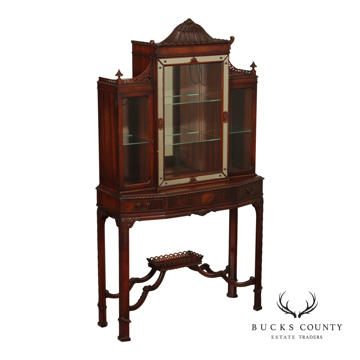 Weiman Heirloom Quality Chinese Chippendale Style Mahogany Vitrine Display Cabinet